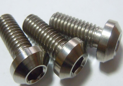 Tantalum Alloy R05200/R05400 Fasteners Nuts Bolts Washers Exporter